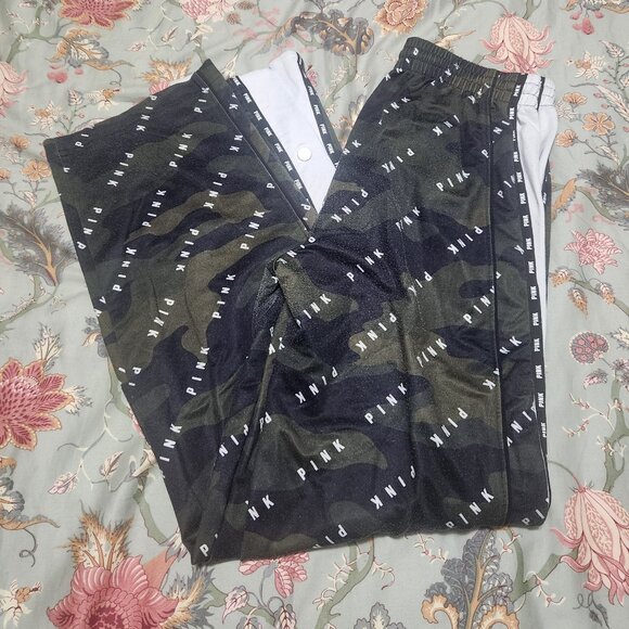Pink Victoria's Secret Side Snap Pants Multi Color Camo Size Extra Small FINAL - Picture 1 of 7